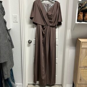 NWT Kay Unger Gown